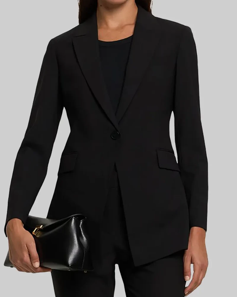 Beth Dutton’s Tailored Black Blazer – Yellowstone Power Dressing