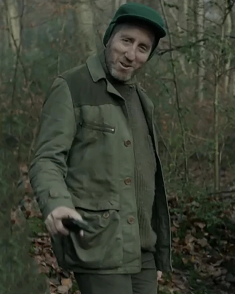 Baxter Signature Green Jacket – A Stylish Black Mirror Tribute