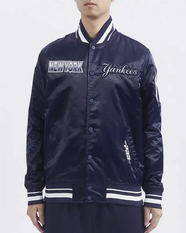 NY Yankees Turn It Up M Classic Rib Navy Satin Jacket